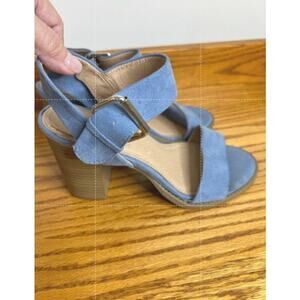 Madden Girl Blue Pump Size 8 Wide Soft